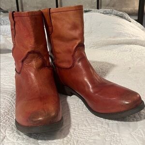 70 Post Paris Boots Joelle Red Leather Ankle Pull On Western Boots